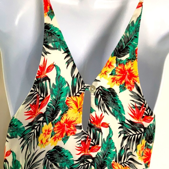 LUCYLOVE Floral Dress - Large - Picture 5 of 11